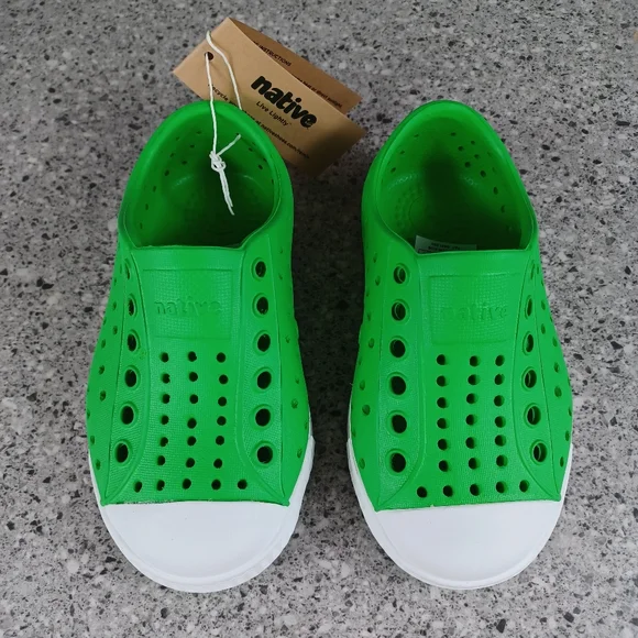 NATIVE Shoes Green Kids Toddler Jefferson Slip-On Shoes - Picture 2 of 8